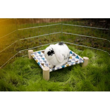 Hamaca en Tela y Madera – 38x38 cm